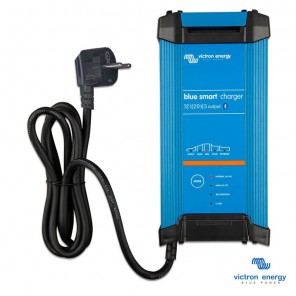Carica batteria impermeabili IP22 Victron Blue Smart 12V 20A (3) Bluetooth
