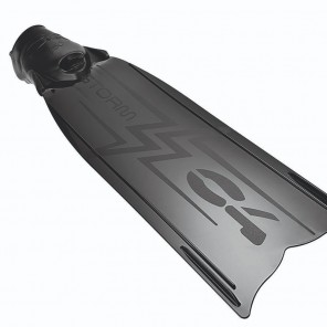 Fins C4 Storm with 250 foot pocket for freediving and spearfishing